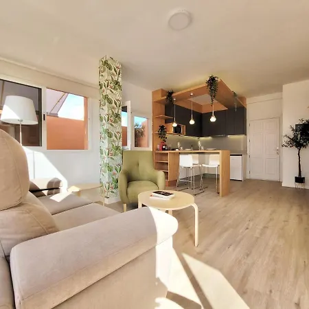 The Valley View Apartment