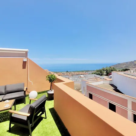 The Valley View Apartment